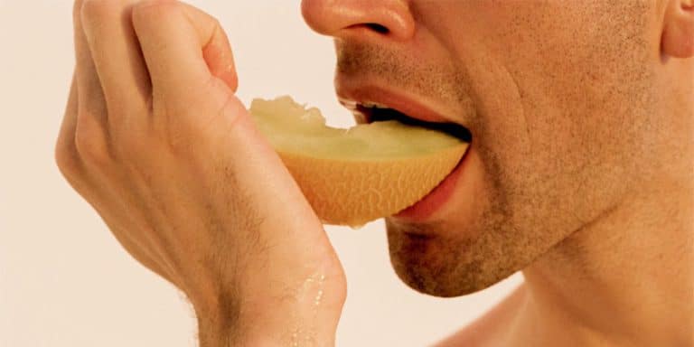 what to avoid eating before sex