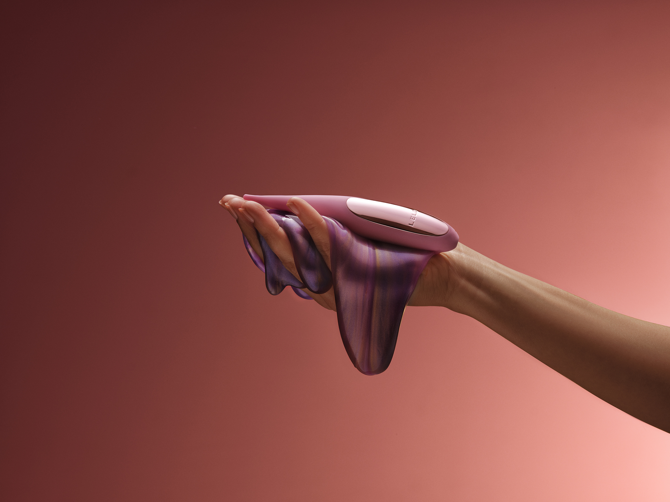 DOT Travel by LELO