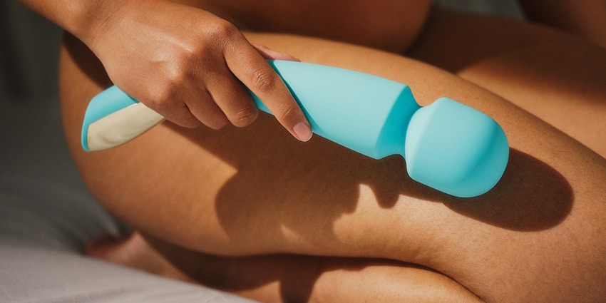 LELO_SMART WAND_Lifestyle image